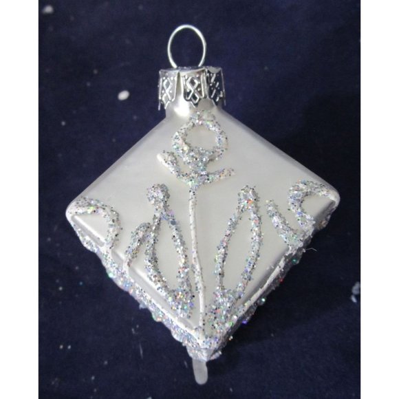 Silver Mercury Style Square Blown Glass Glitter Accent Ornaments A Set of Three - Picture 4 of 15